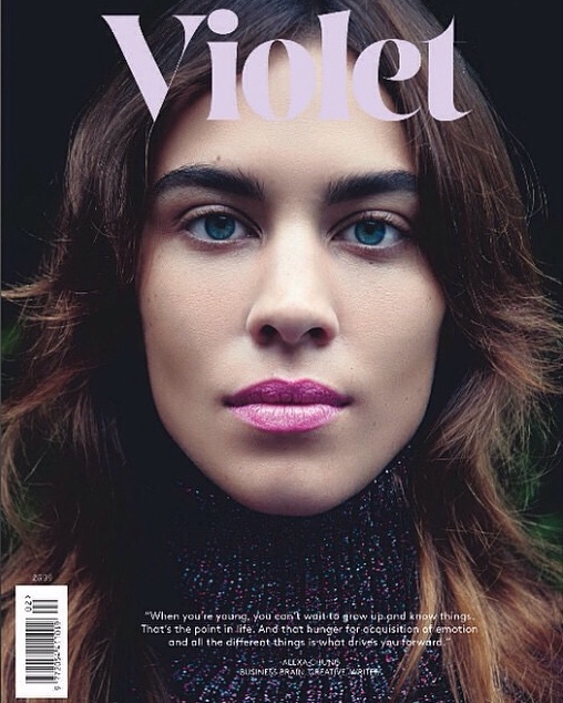 Alexa Chung pour Violet Magazine